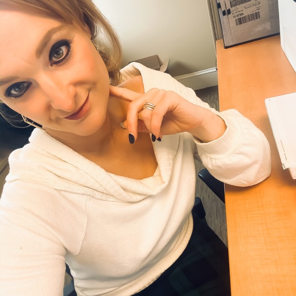 Meet your Posher, Karyn - Picture 8 of 14